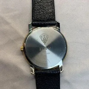 Gucci | Accessories | Gucci Classic Watch With Original  display picture 3
